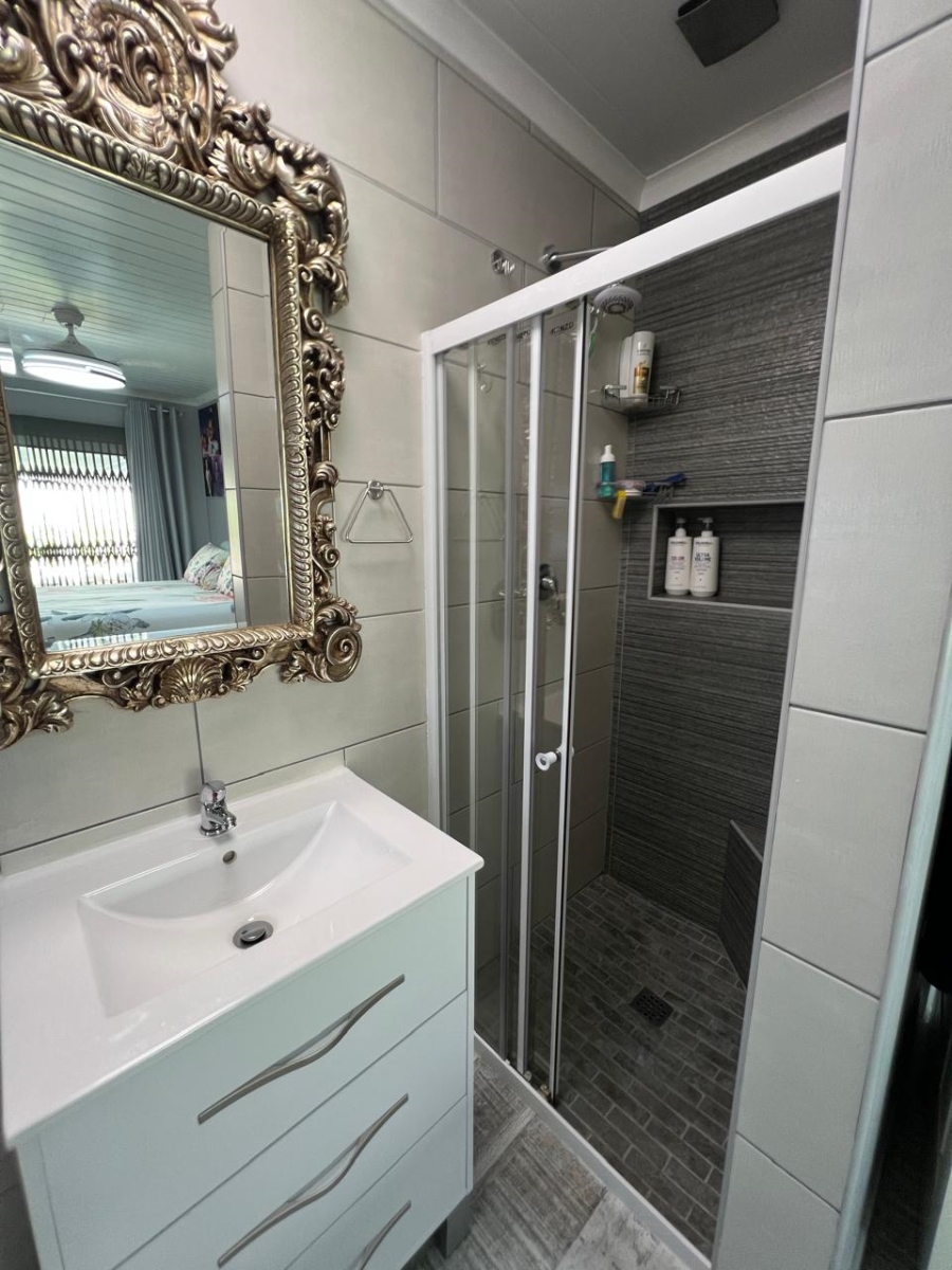 2 Bedroom Property for Sale in Island View Western Cape